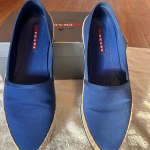 Authentic pre owned Prada shoes.  Size 39